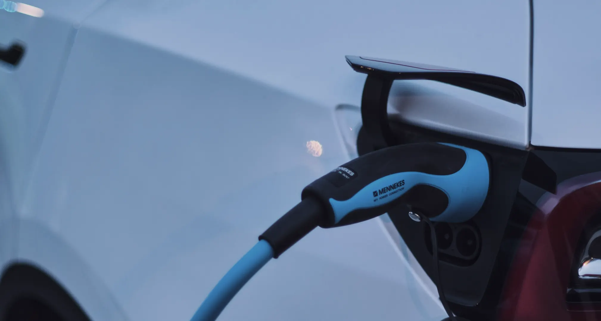 Electric vehicle battery business background